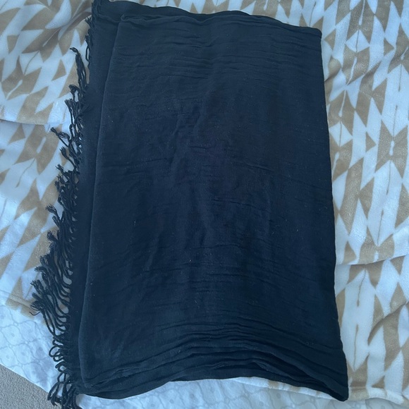 Women’s Black Scarf - Picture 2 of 2